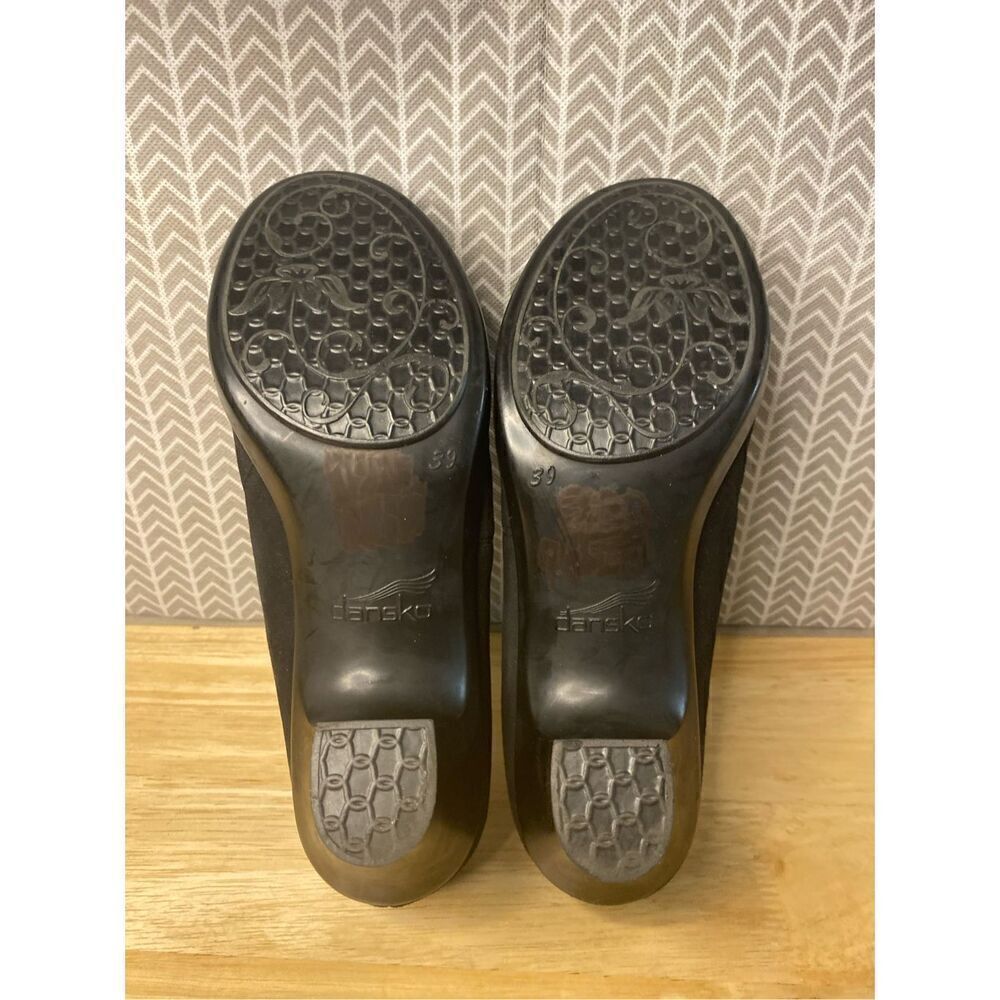 ✅Dansko heeled black suede clogs - Picture 9 of 10